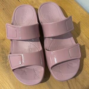 Alegria Orbyt Sandal